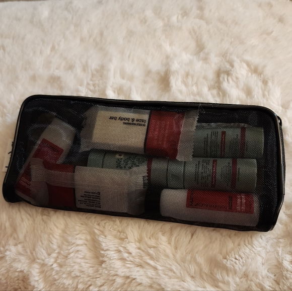 Hair & Skin Care Travel Products Pack - Picture 5 of 5